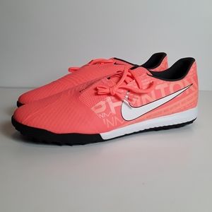 SOLD Nike Phantom Venom Men's Athletic Sneaker 13